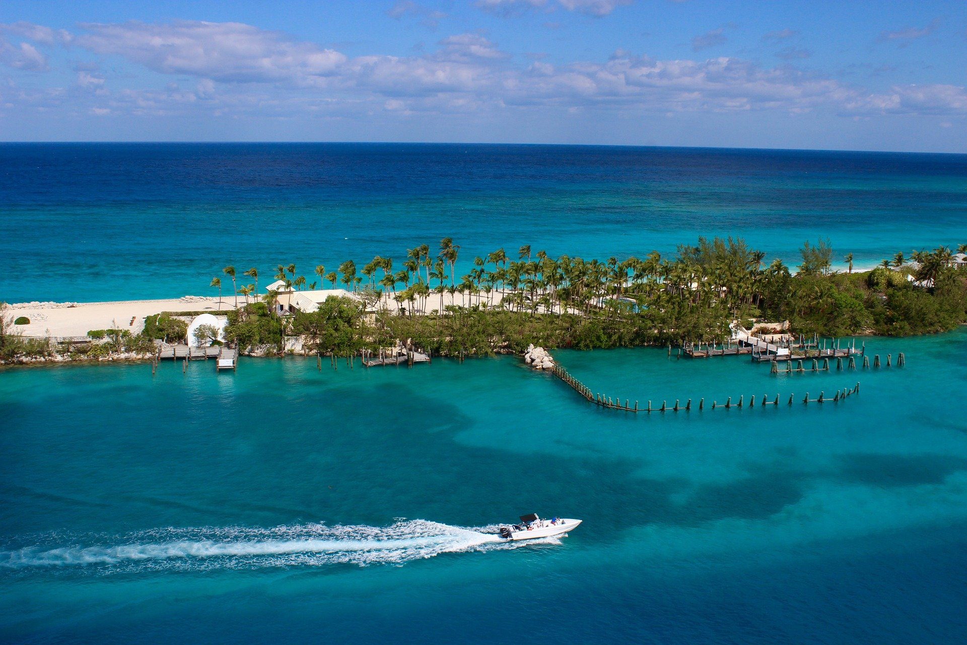 the bahamas tourism facts