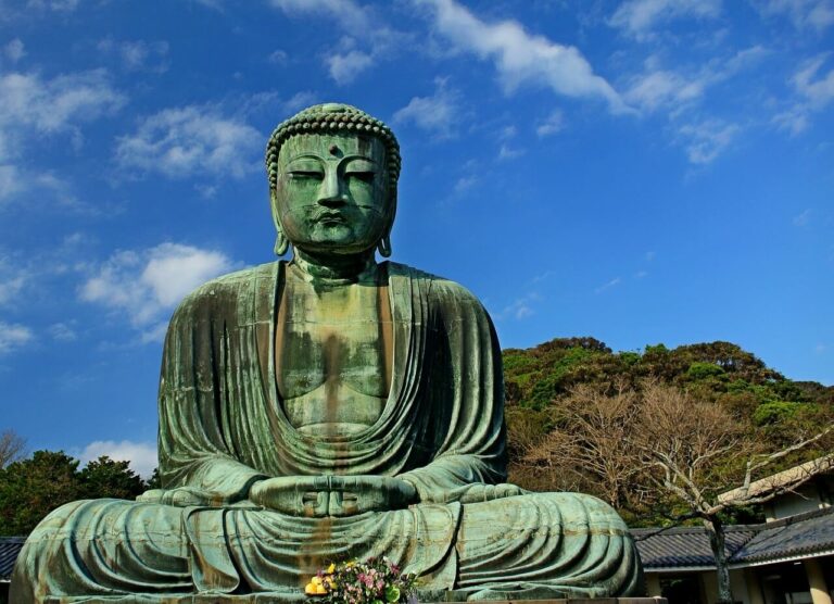 Aratohu haere i Kamakura
