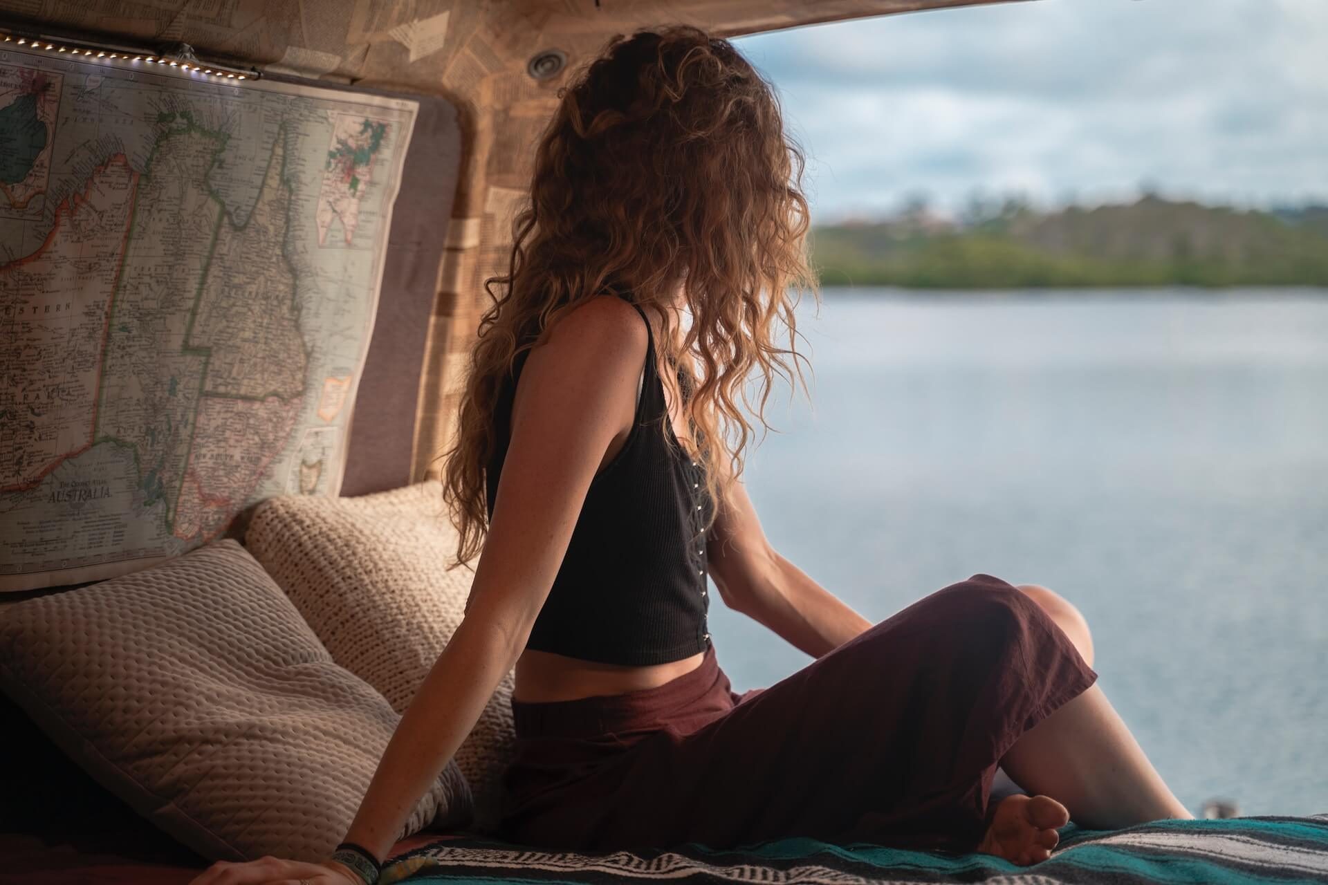 Solo Female Traveler's Journey. Overcoming Fears and Inspiring Others